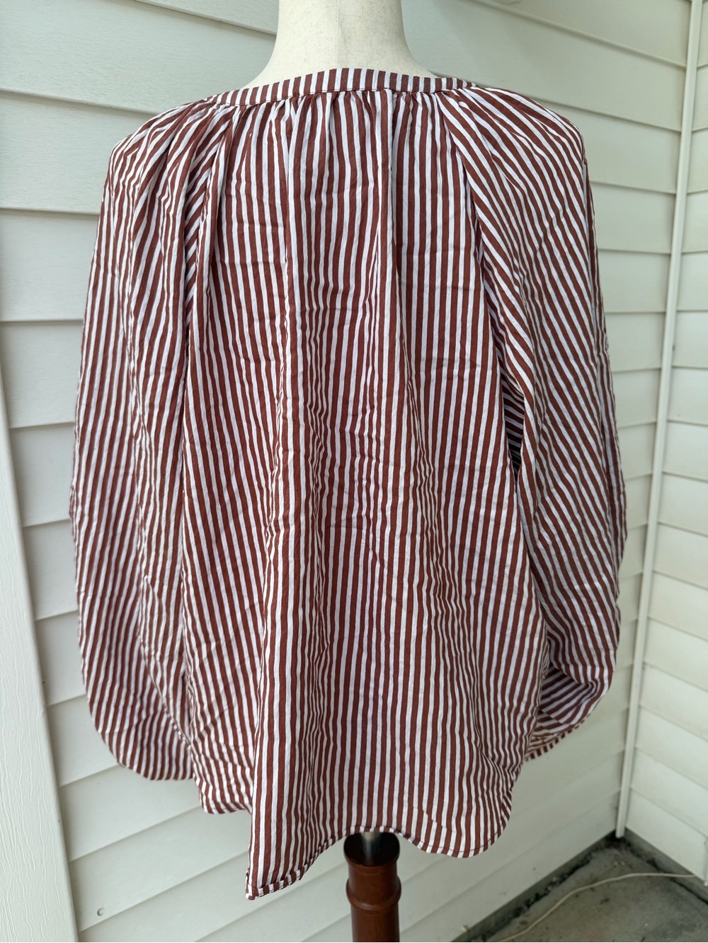 LOFT Women’s XL Rust White Stripe Tie Neck Peasant Blouse Ruched Sleeve Top - Picture 2 of 7